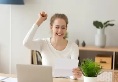 Immagine di Compriamo lezioni online